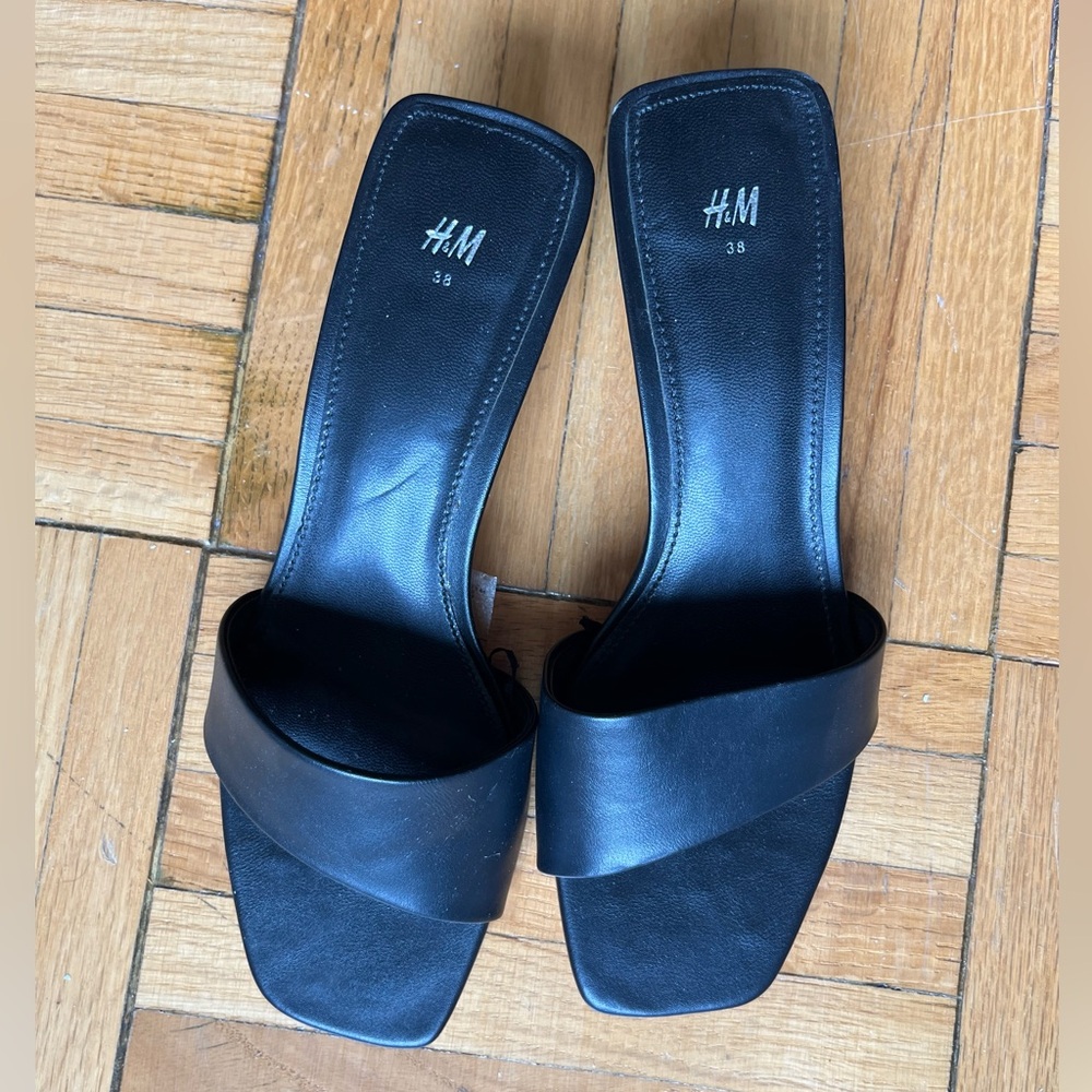 Women’s H&M sandals